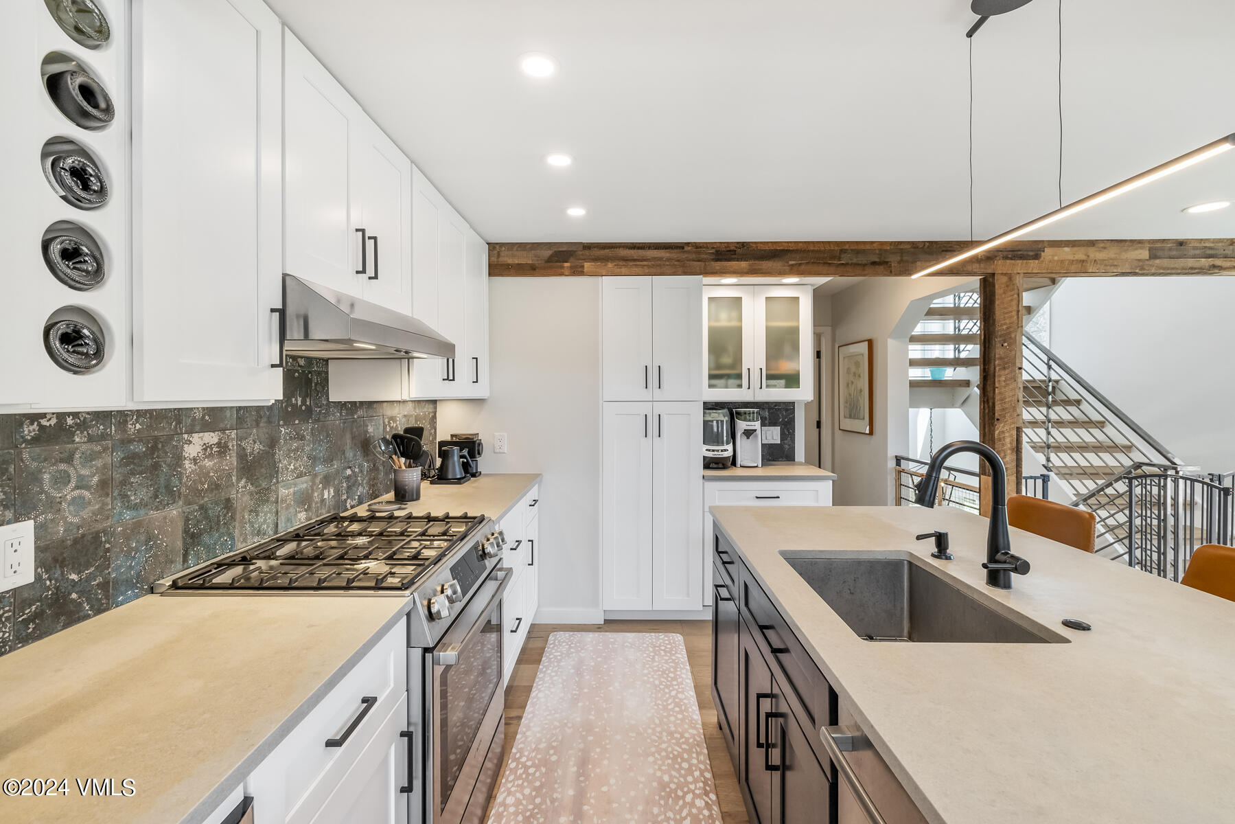931 Singletree Road, Unit 28 Edwards, CO 81632 - Photo 12 of 34 Kitchen