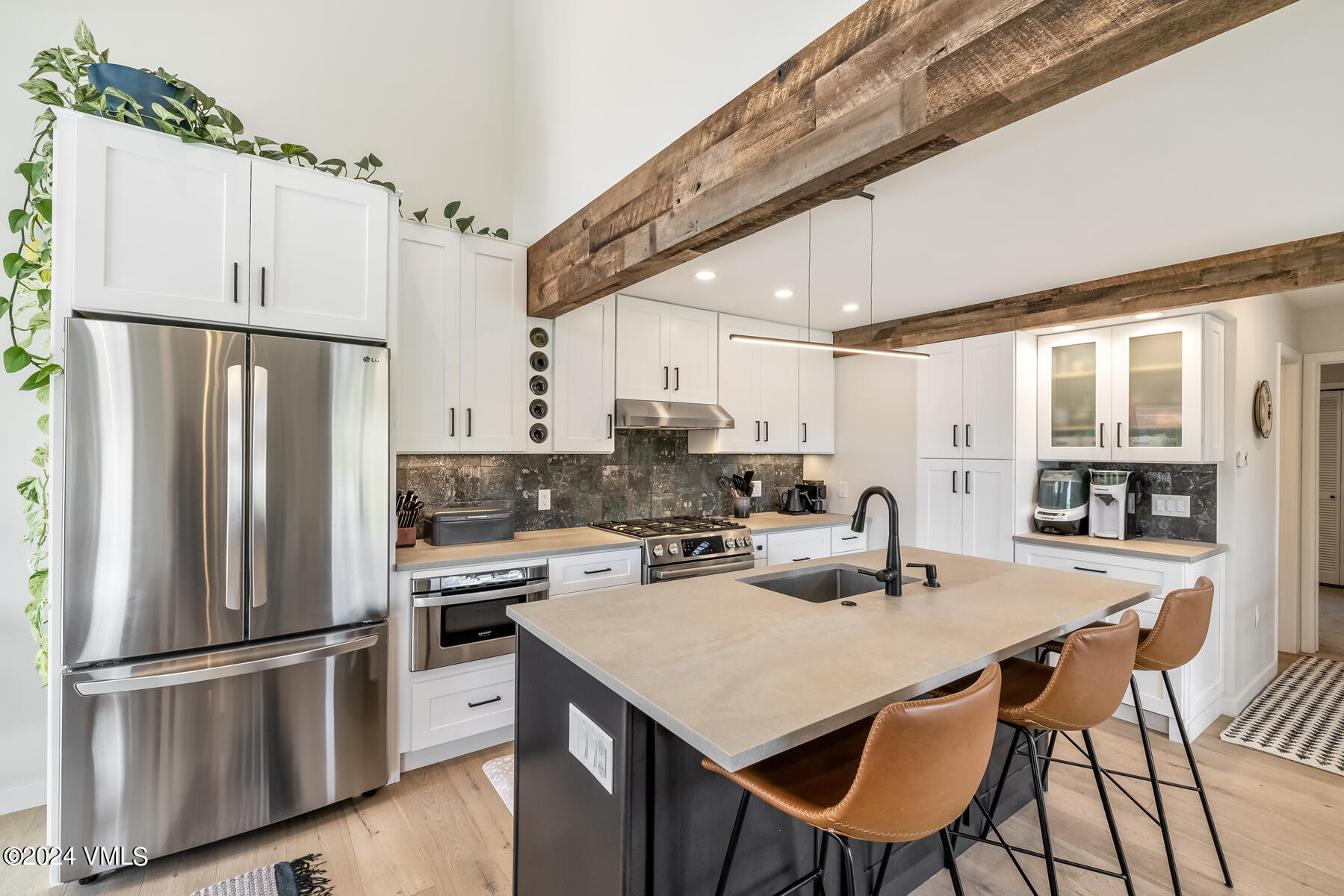 931 Singletree Road, Unit 28 Edwards, CO 81632 - Photo 14 of 34 Kitchen