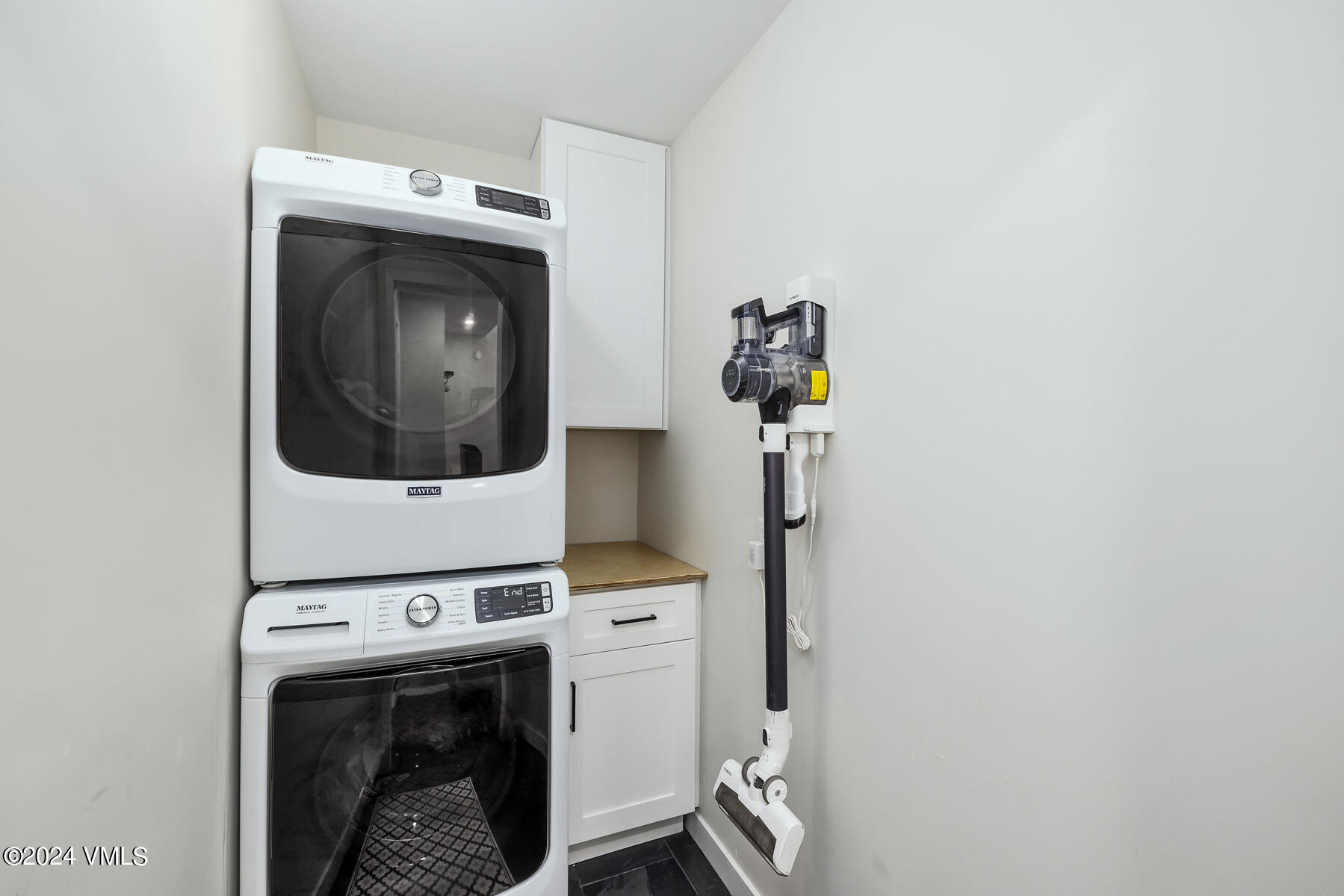 931 Singletree Road, Unit 28 Edwards, CO 81632 - Photo 25 of 34 Laurndry