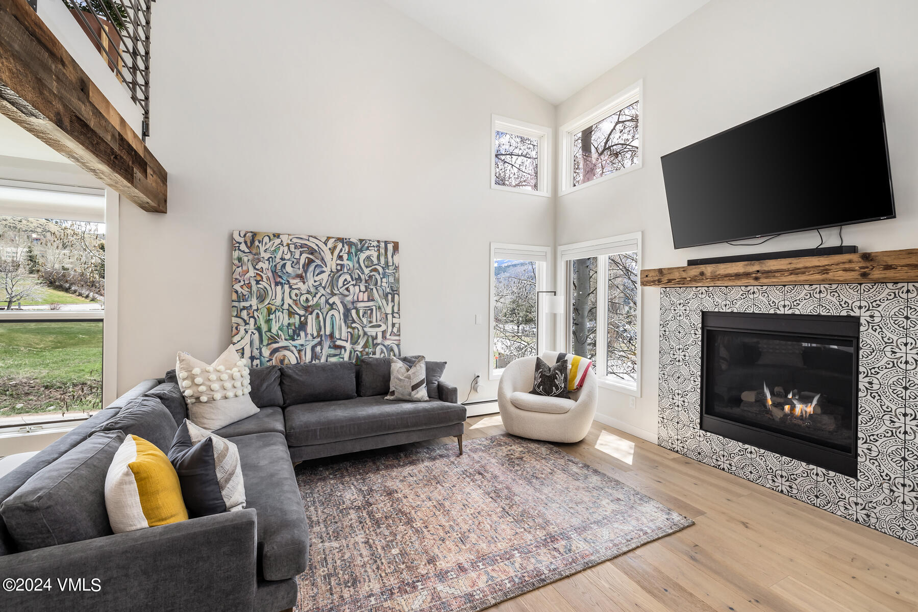931 Singletree Road, Unit 28 Edwards, CO 81632 - Photo 7 of 34 Living Room