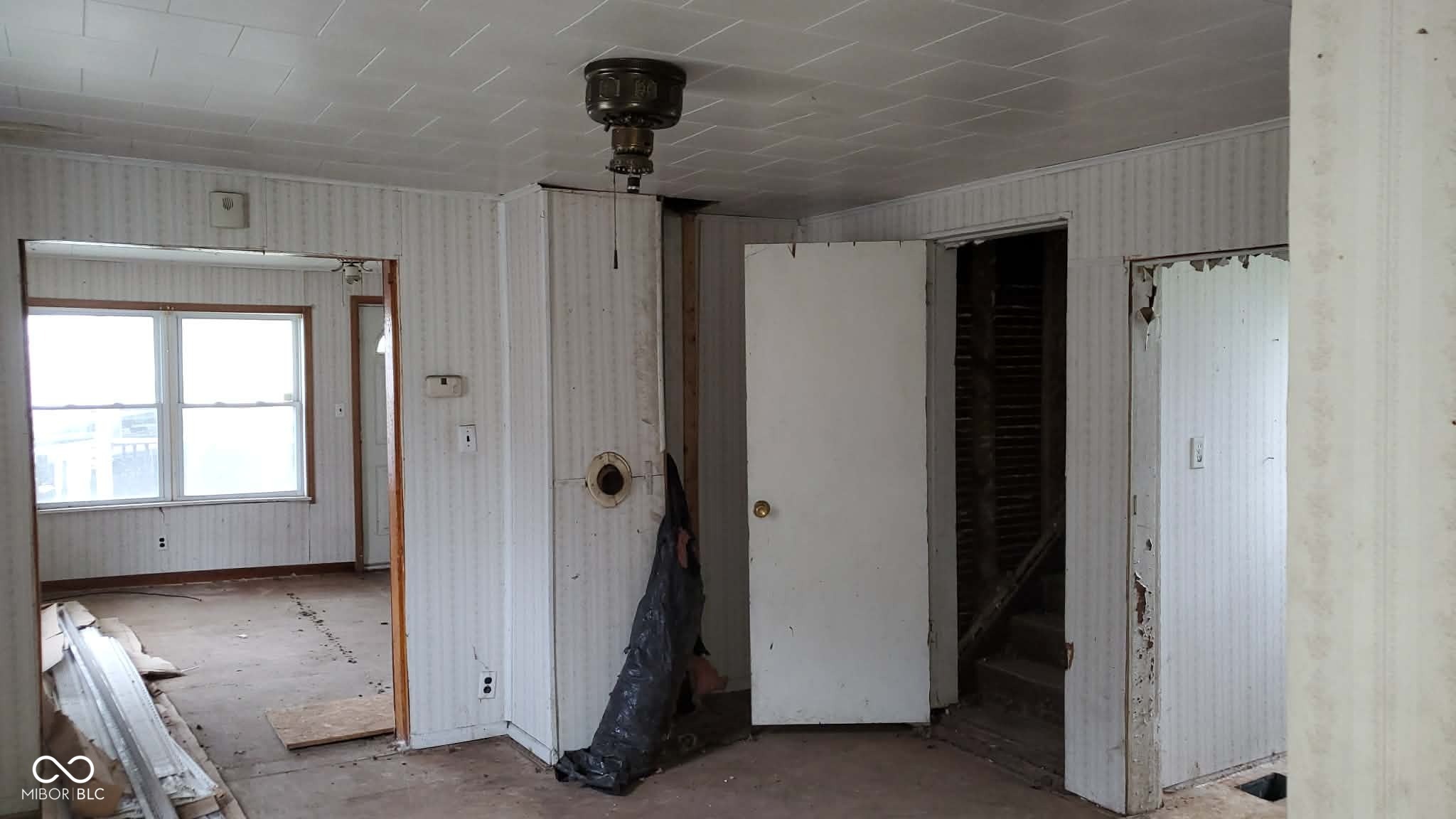 355 West Commerce Street Dunkirk, IN 47336 - Photo 16 of 25