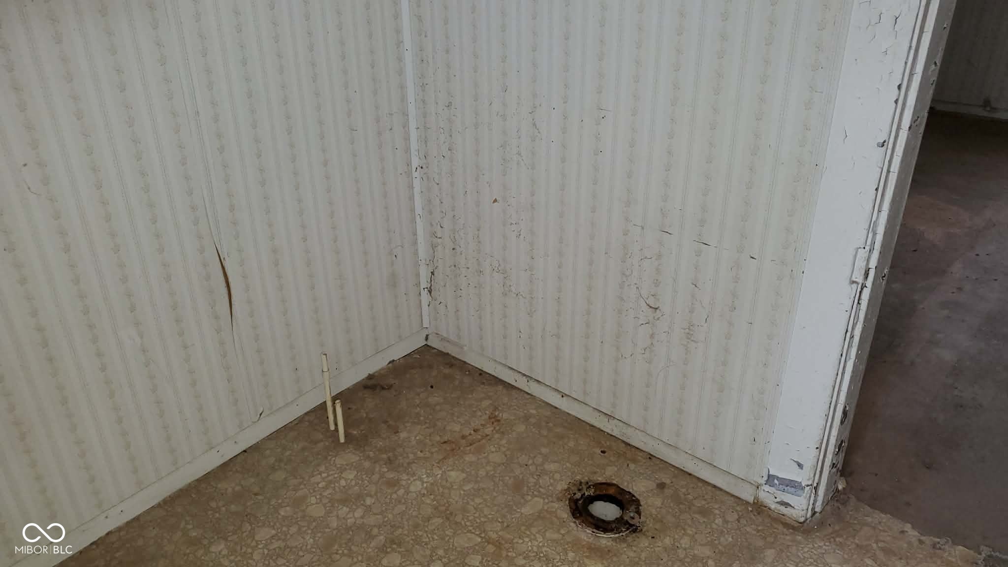 355 West Commerce Street Dunkirk, IN 47336 - Photo 21 of 25