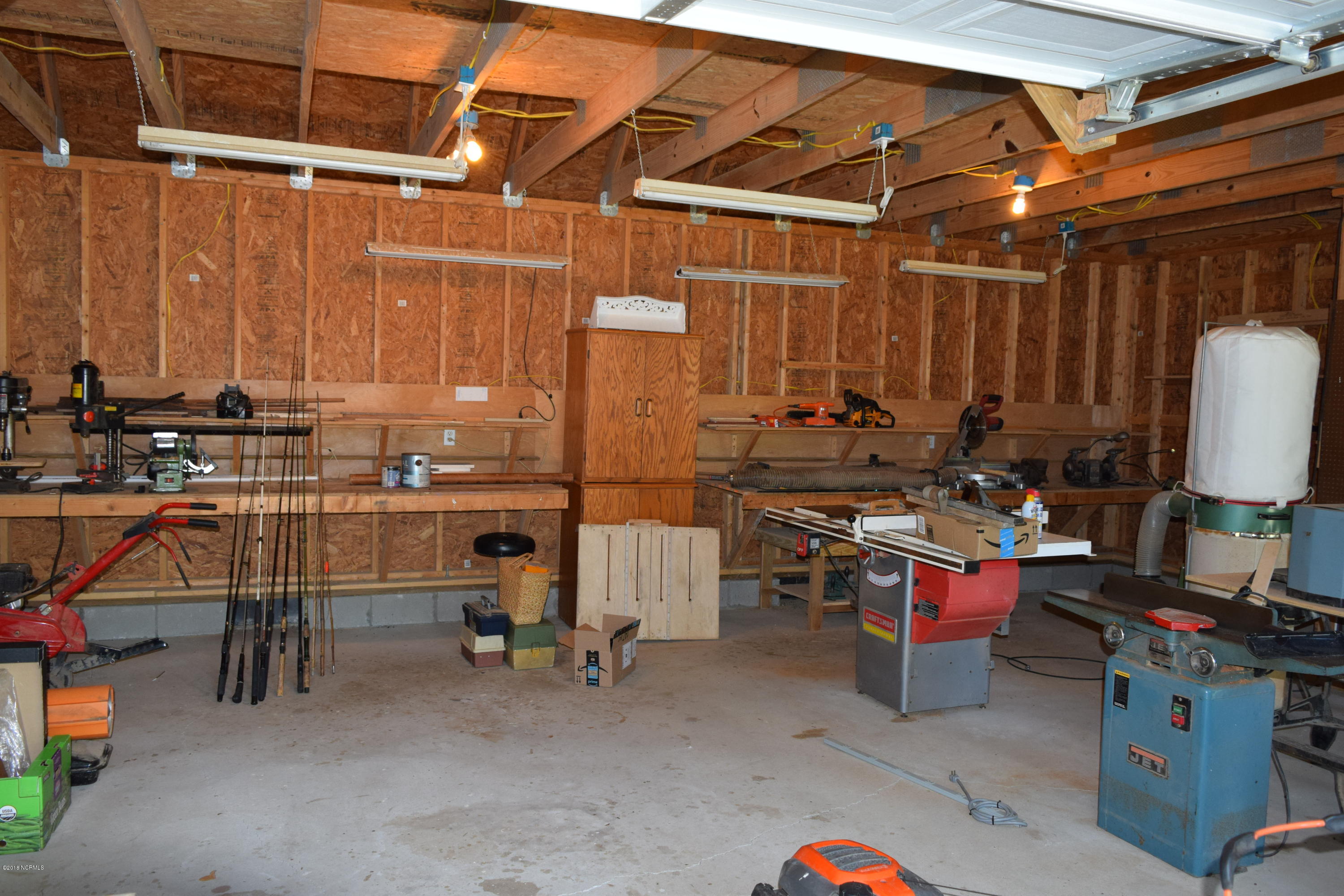 4601 Merrimon Road Beaufort, NC 28516 - Photo 27 of 39 Garage