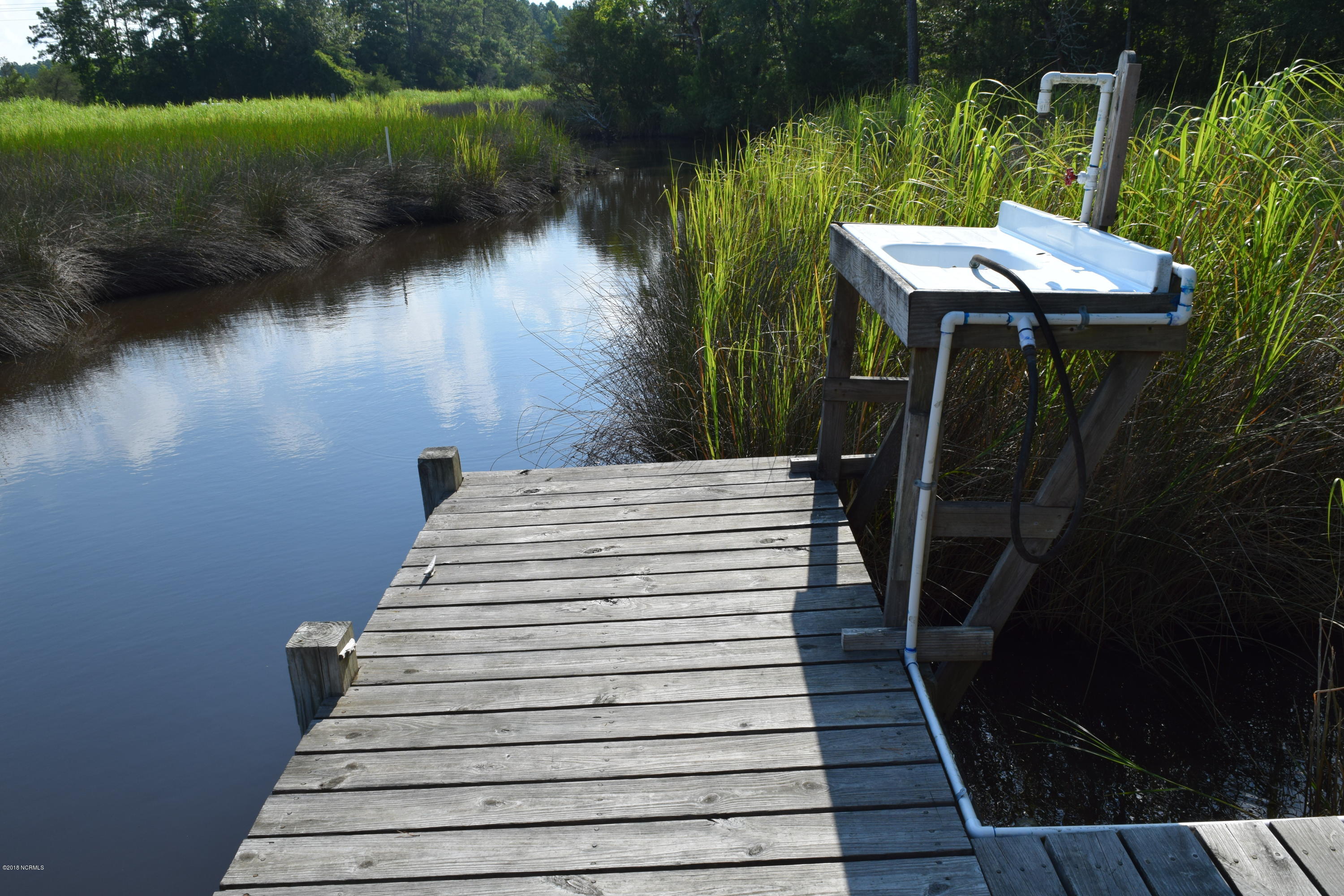4601 Merrimon Road Beaufort, NC 28516 - Photo 38 of 39 Dock
