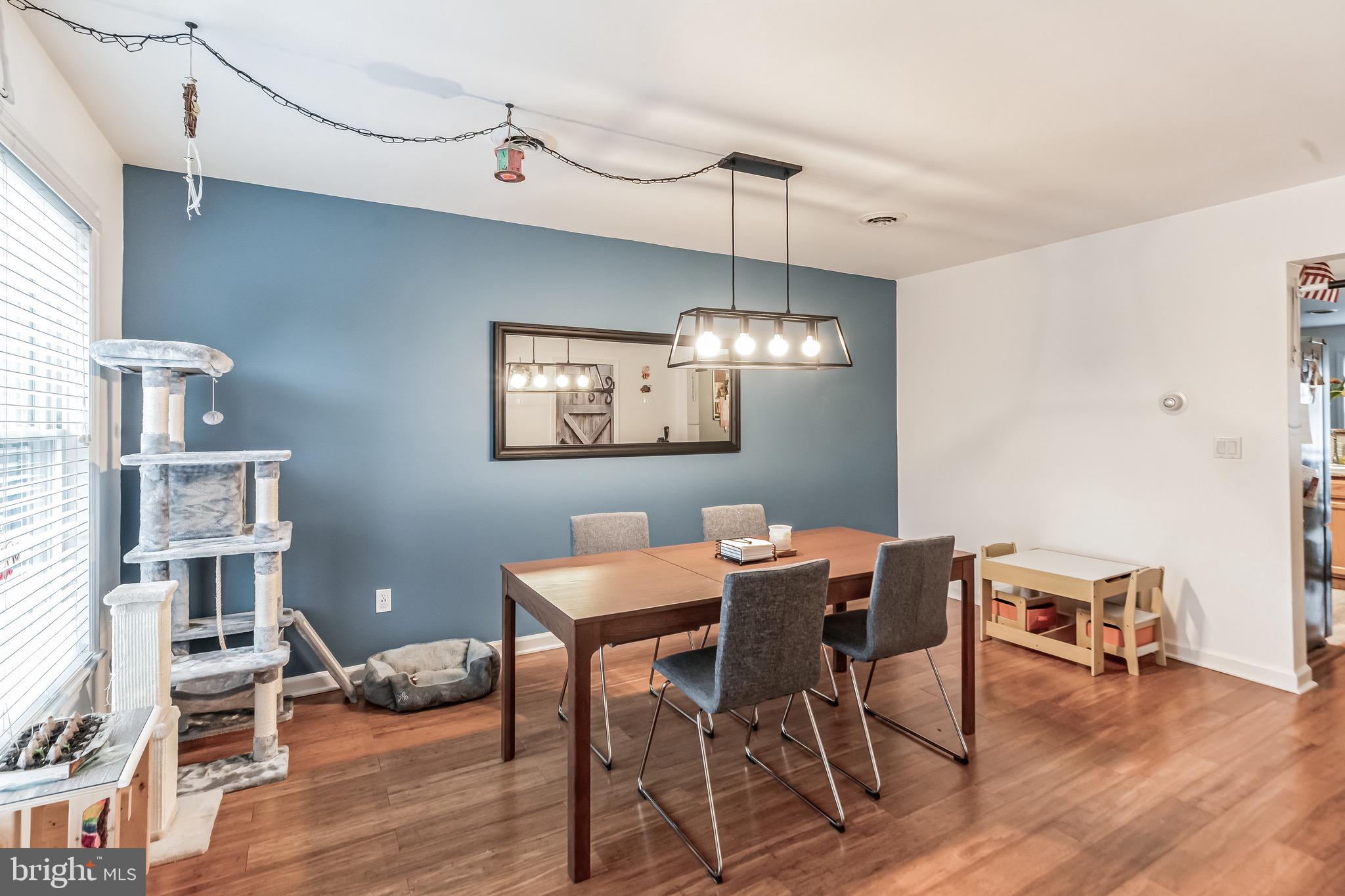 3572 Edgemont Street Philadelphia, PA 19134 - Photo 2 of 32