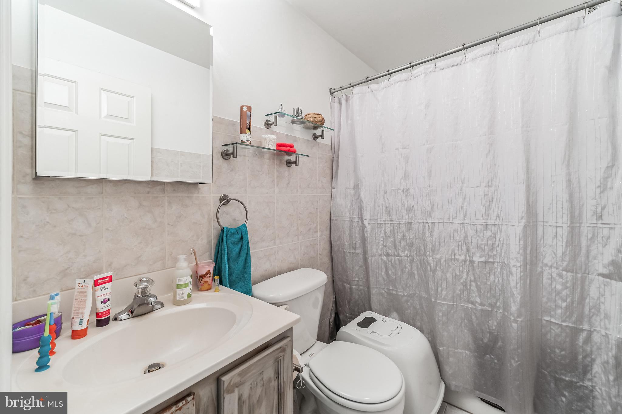 3572 Edgemont Street Philadelphia, PA 19134 - Photo 22 of 32