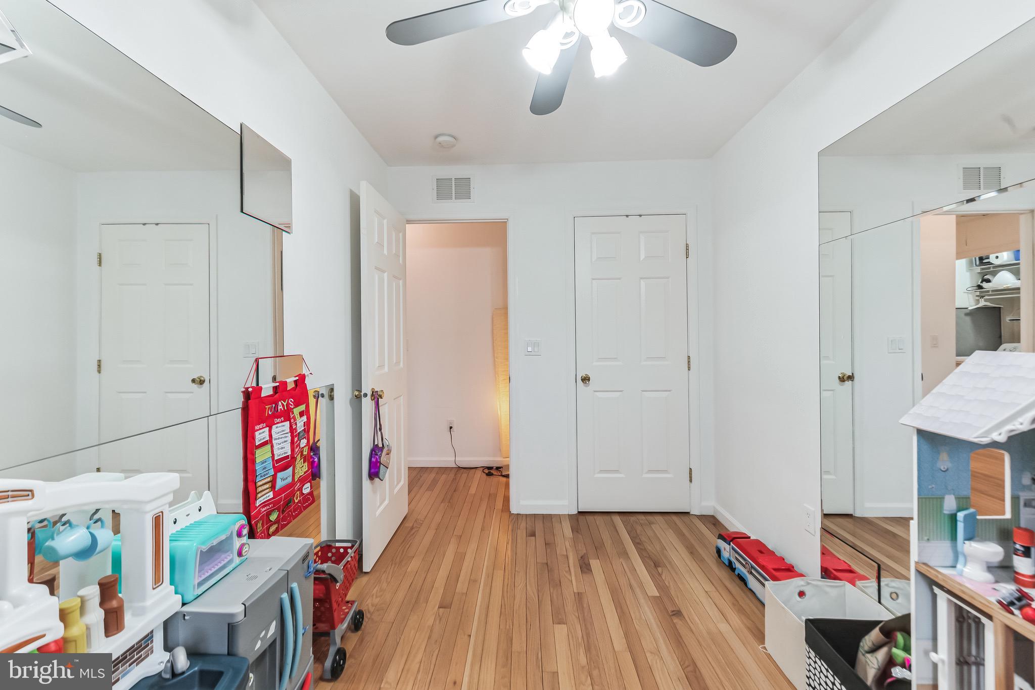 3572 Edgemont Street Philadelphia, PA 19134 - Photo 24 of 32