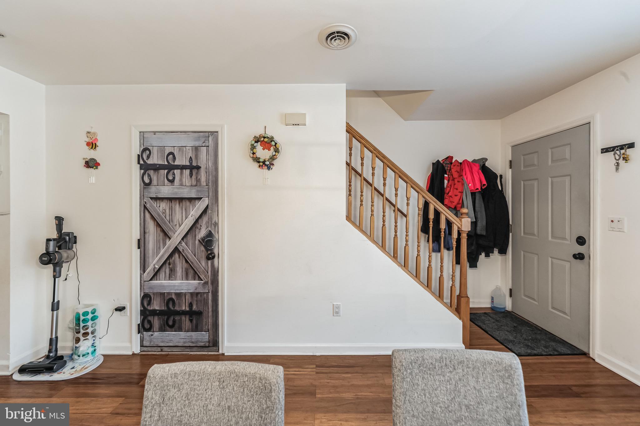 3572 Edgemont Street Philadelphia, PA 19134 - Photo 4 of 32