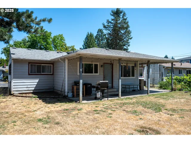 $479,900 | 3537 Southeast 128th Avenue, Portland, OR 97236