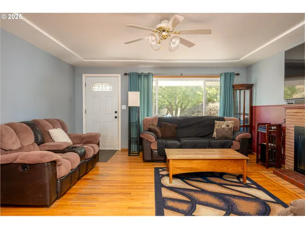 $470,000 | 3537 Southeast 128th Avenue, Portland, OR 97236