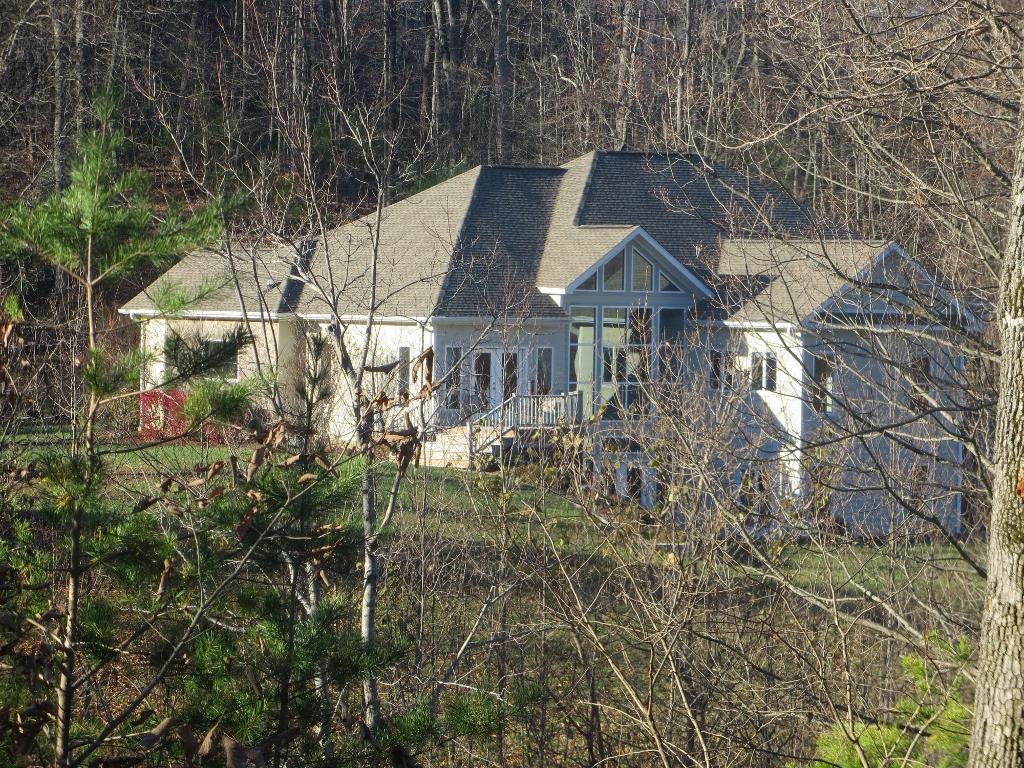 7451 Franklin Road Boones Mill, VA 24065 - Photo 1 of 34 IMG_3834 (1024x768)