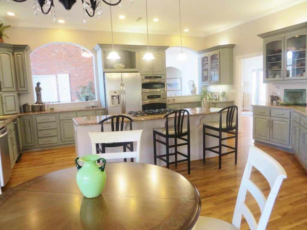 7451 Franklin Road Boones Mill, VA 24065 - Photo 6 of 34 15