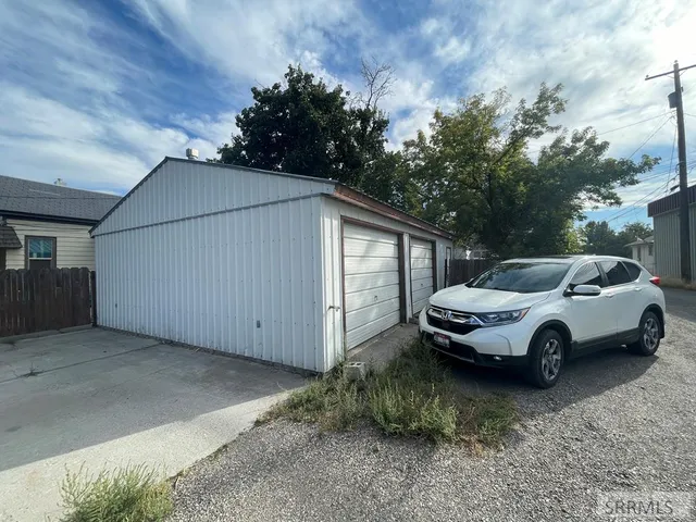 $315,000 | 141 South Birch Street, Blackfoot, ID 83221