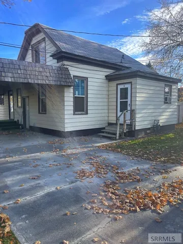 $315,000 | 141 South Birch Street, Blackfoot, ID 83221