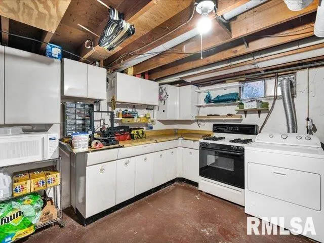 $120,000 | 4011 North Sterling Avenue, Peoria, IL 61615