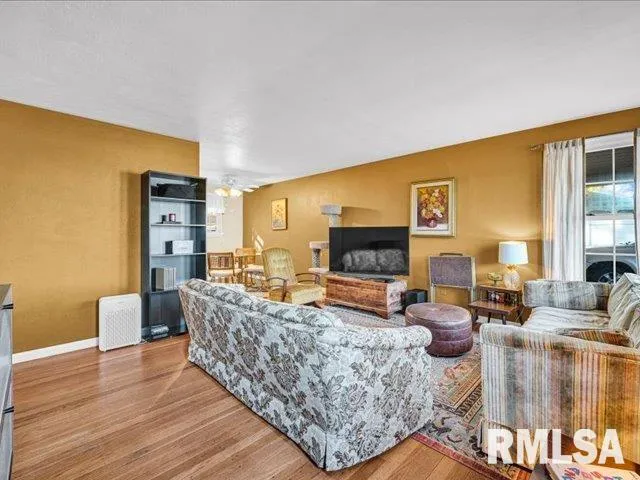 $120,000 | 4011 North Sterling Avenue, Peoria, IL 61615