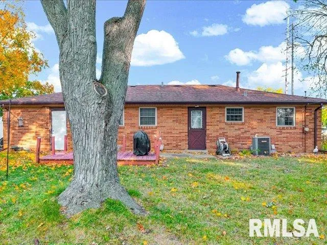 $120,000 | 4011 North Sterling Avenue, Peoria, IL 61615