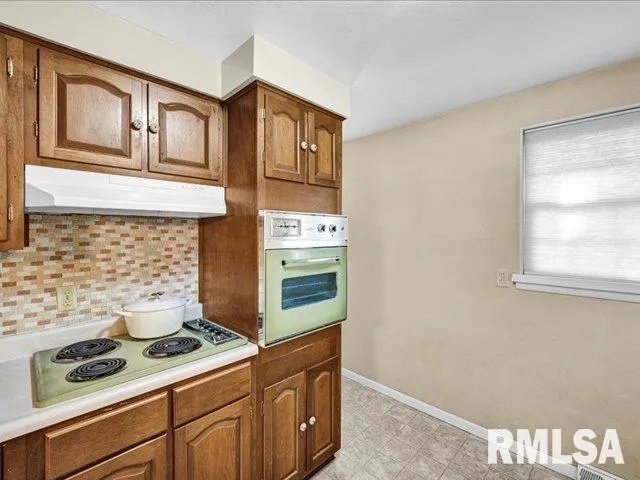 $120,000 | 4011 North Sterling Avenue, Peoria, IL 61615