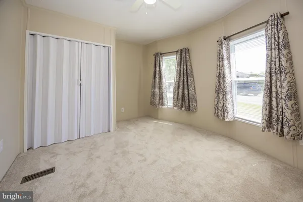 $69,900 | 933 Laura Lee Circle, Unit 187, Bear, DE 19701