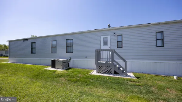 $69,900 | 933 Laura Lee Circle, Unit 187, Bear, DE 19701