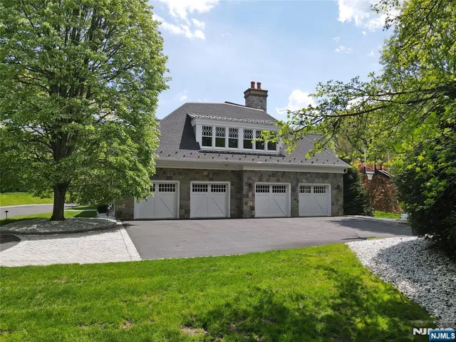 $5,699,999 | 340 Indian Trail Drive, Franklin Lakes, NJ 07417