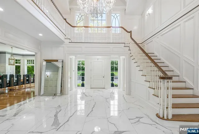 a view of entryway with a front door