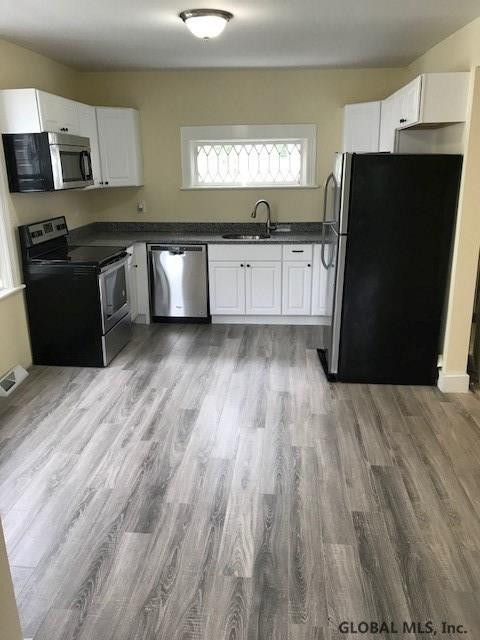 32 Chiswell Street Schenectady, NY 12304 - Photo 6 of 18 Photo 6