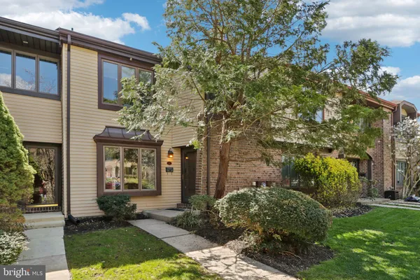 $489,000 | 18 Bennington Place, Newtown, PA 18940