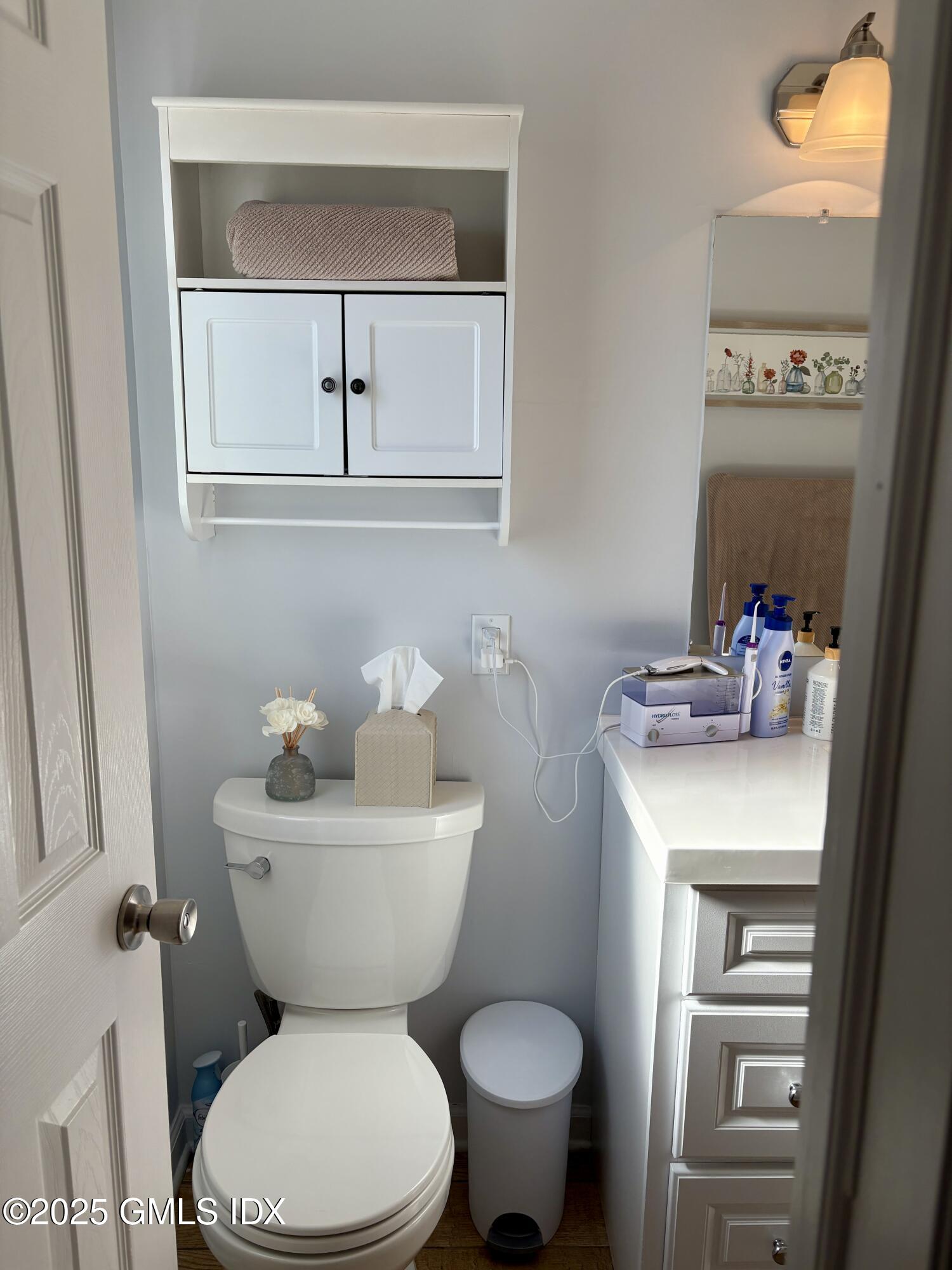 27 High Street, Unit B Greenwich, CT 06830 - Photo 19 of 31 Primary Bath