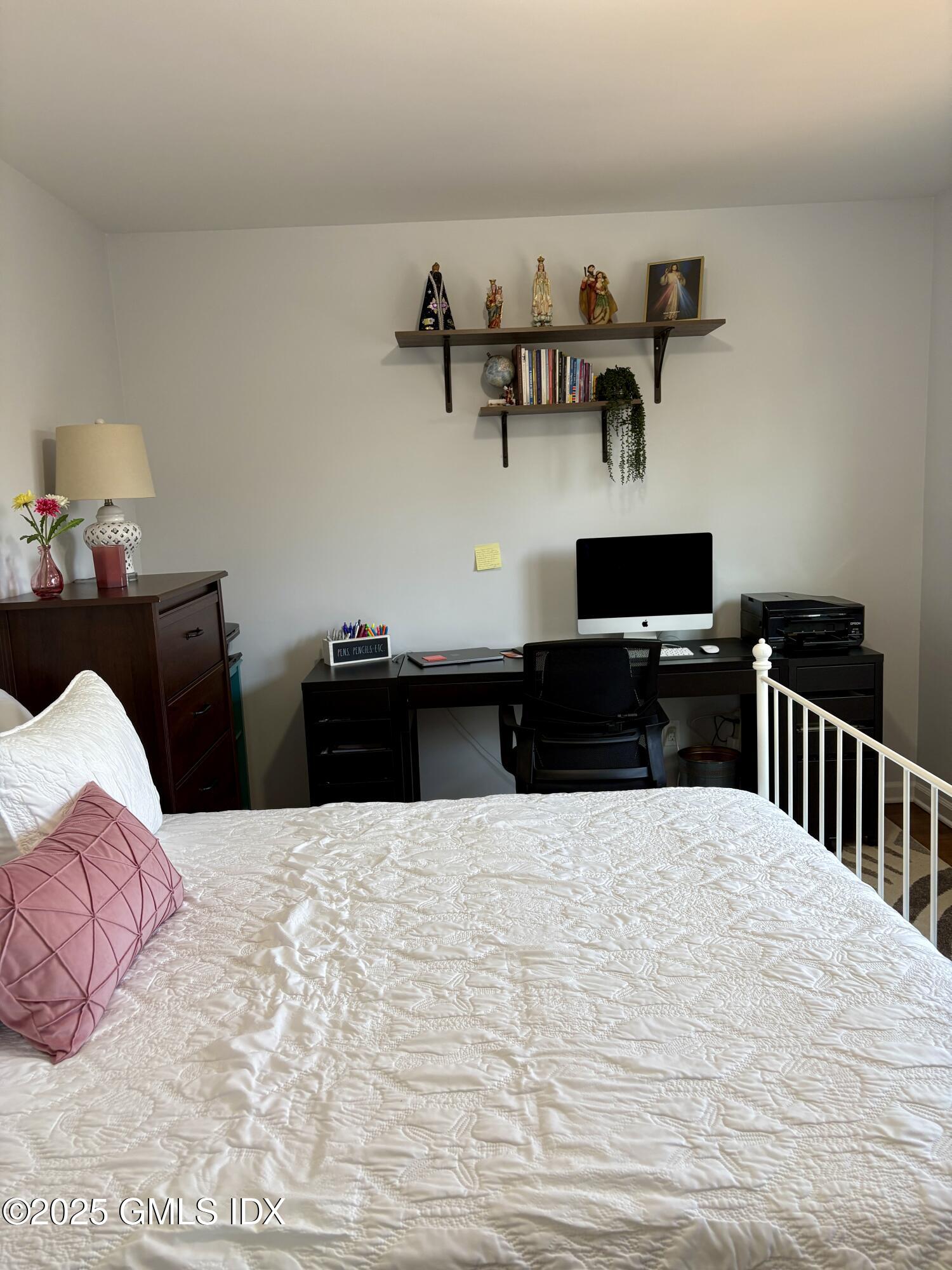 27 High Street, Unit B Greenwich, CT 06830 - Photo 22 of 31 Bedroom #2