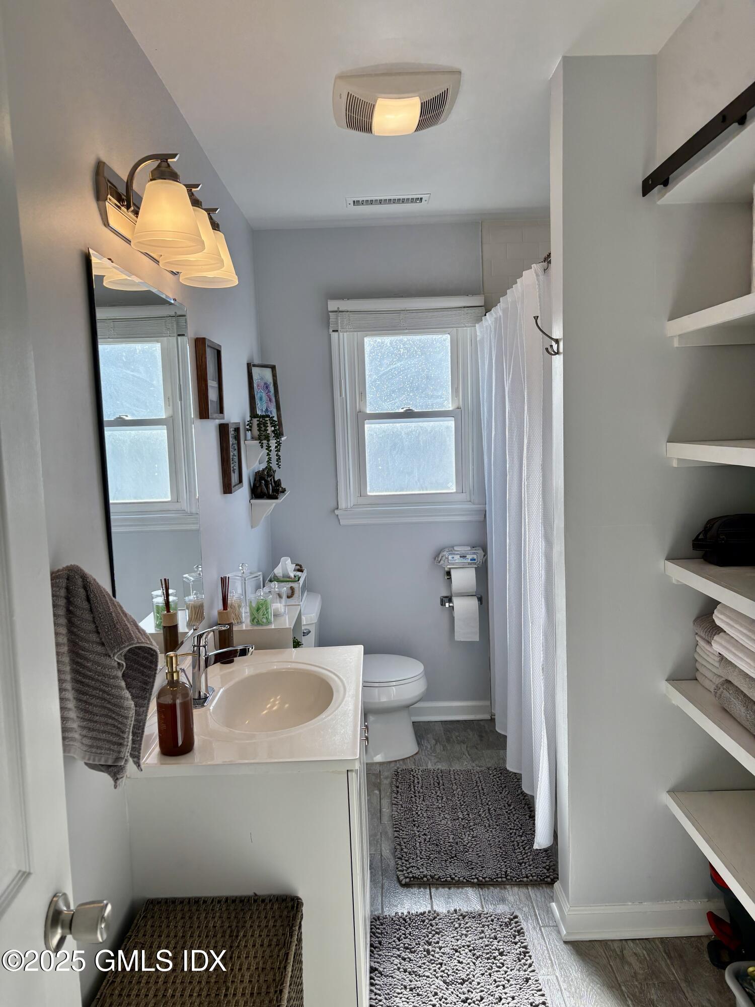 27 High Street, Unit B Greenwich, CT 06830 - Photo 24 of 31 Bathroom #2