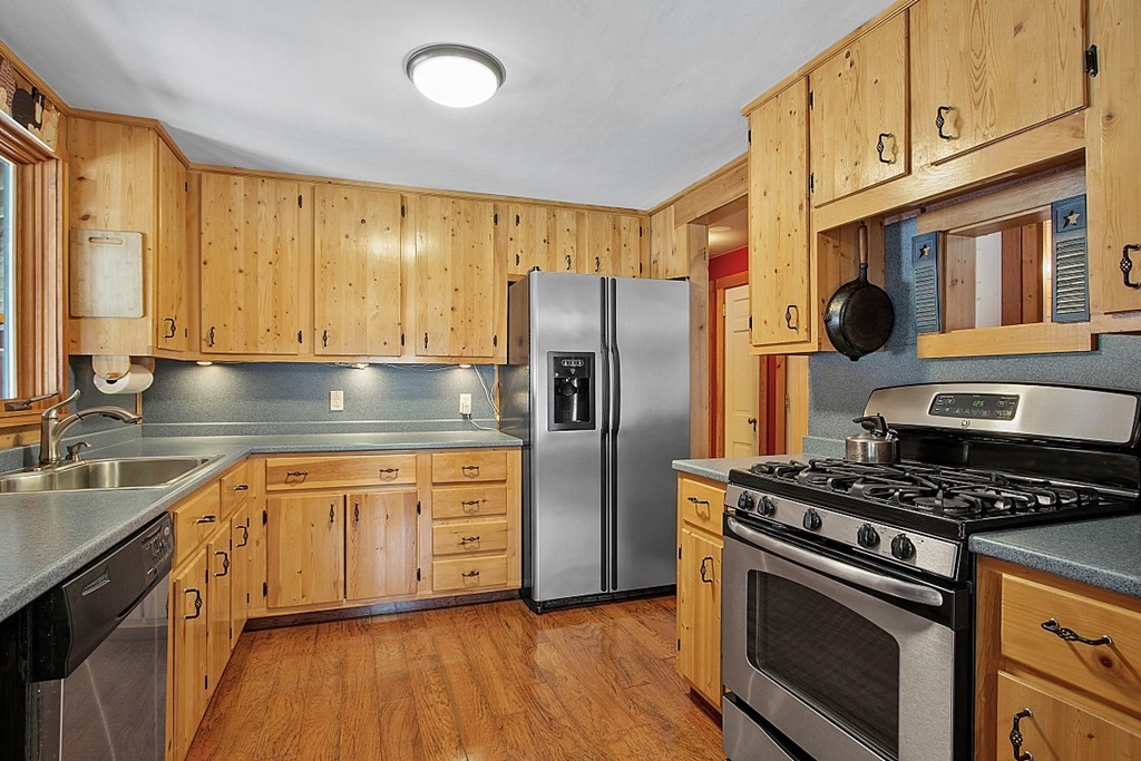 89 Fitchburg Road Townsend, MA 01469 - Photo 29 of 41