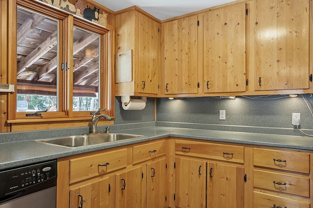 89 Fitchburg Road Townsend, MA 01469 - Photo 30 of 41