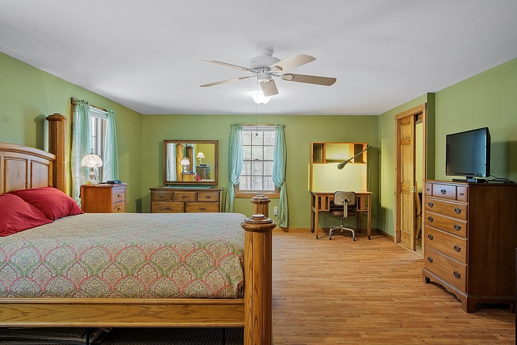 89 Fitchburg Road Townsend, MA 01469 - Photo 33 of 41