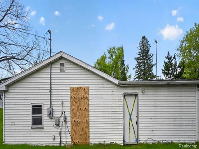 3912 Ruth Avenue Lansing, MI 48910 - Photo 4 of 5 4.jpg