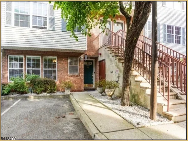 $498,000 | 84 Union Street, Unit C2, Newark, NJ 07105