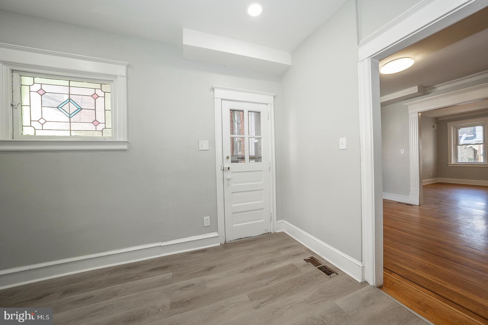 239 Avon Road Upper Darby, PA 19082 - Photo 14 of 56