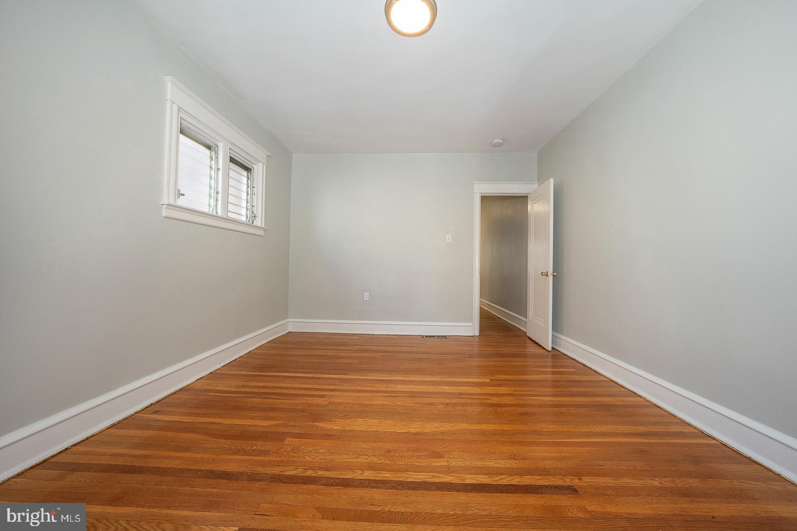 239 Avon Road Upper Darby, PA 19082 - Photo 21 of 56