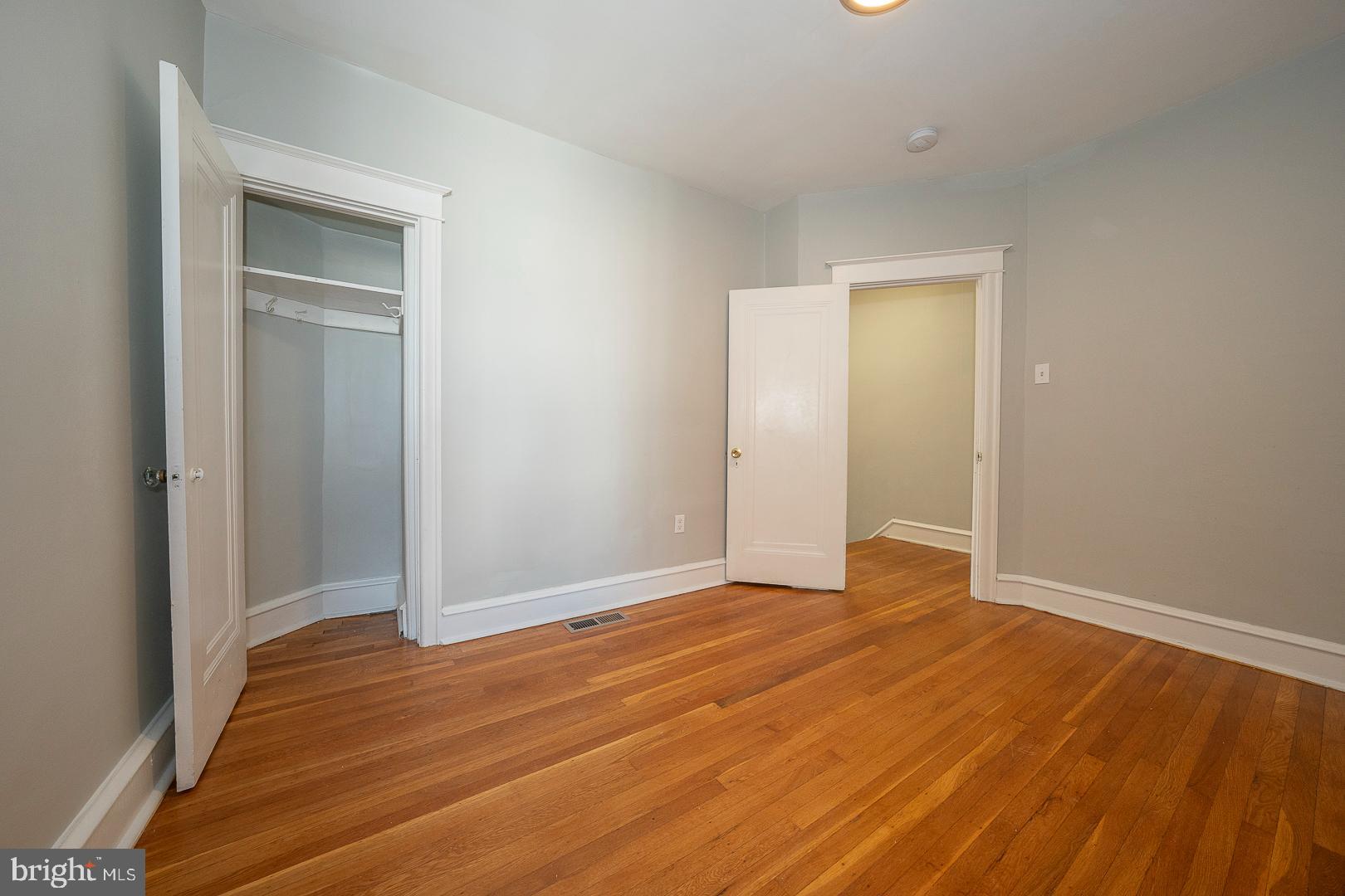 239 Avon Road Upper Darby, PA 19082 - Photo 23 of 56