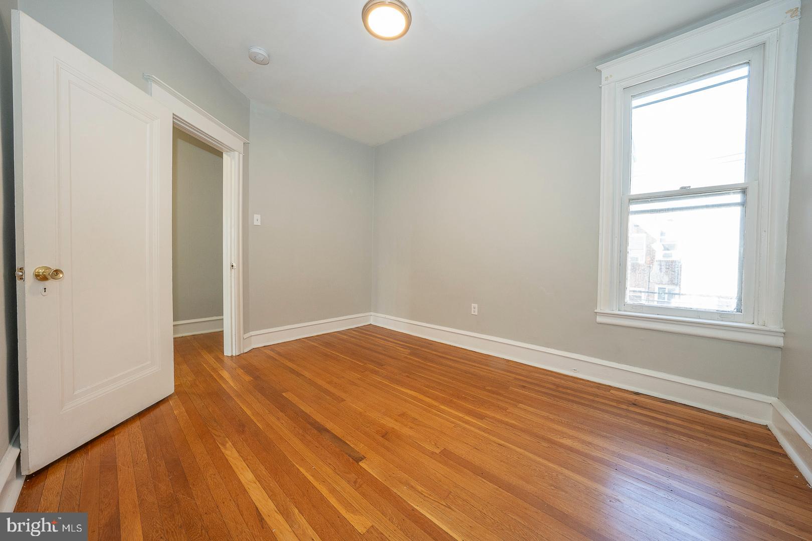 239 Avon Road Upper Darby, PA 19082 - Photo 24 of 56