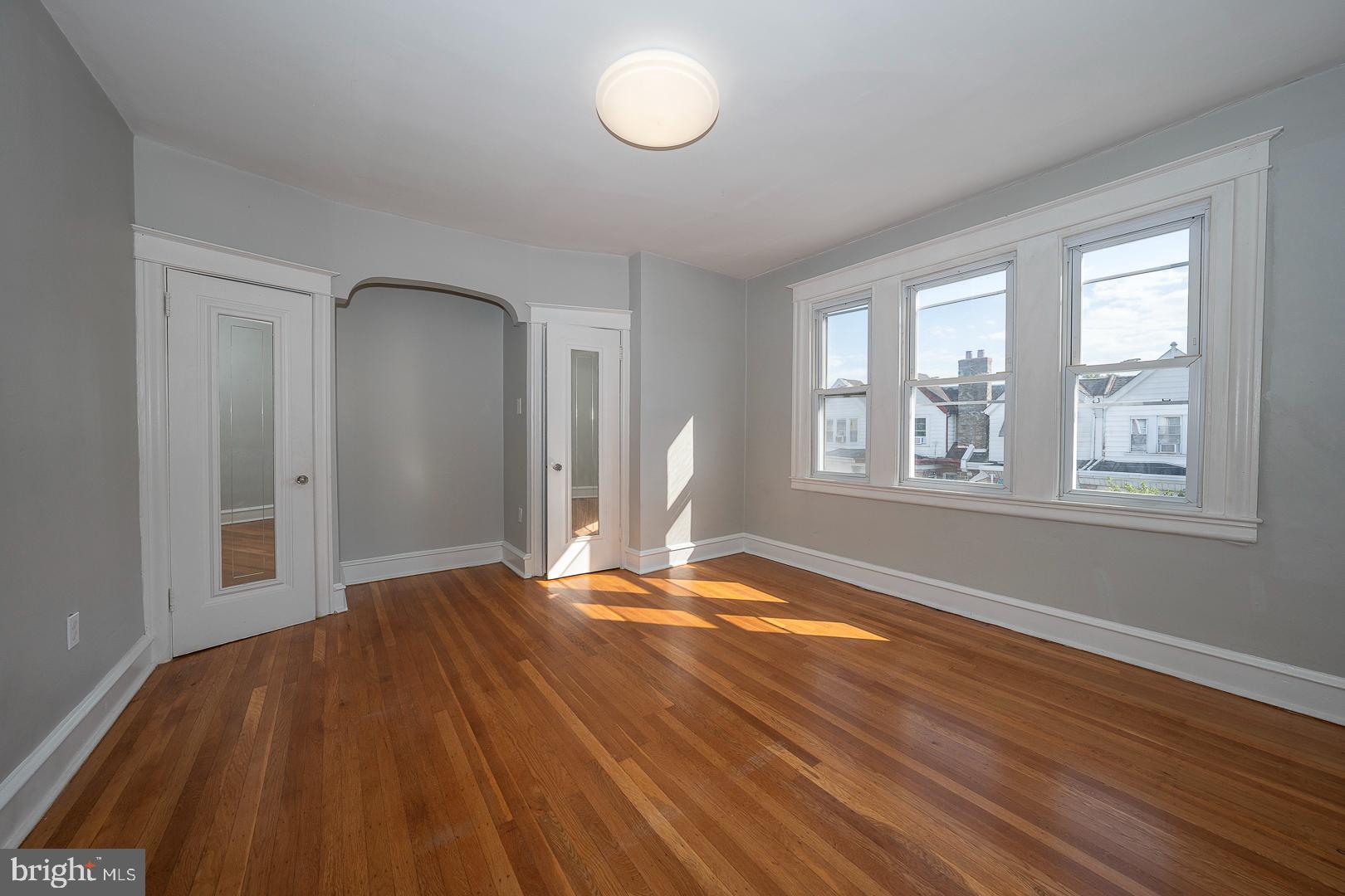 239 Avon Road Upper Darby, PA 19082 - Photo 29 of 56
