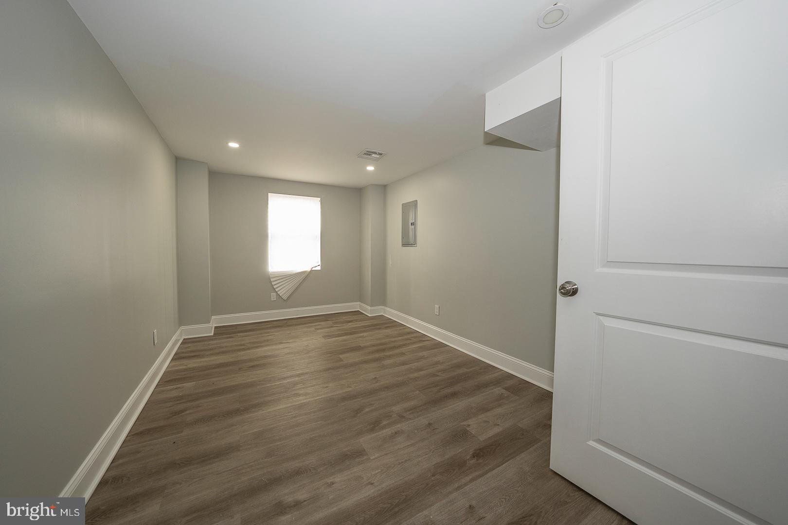 239 Avon Road Upper Darby, PA 19082 - Photo 42 of 56