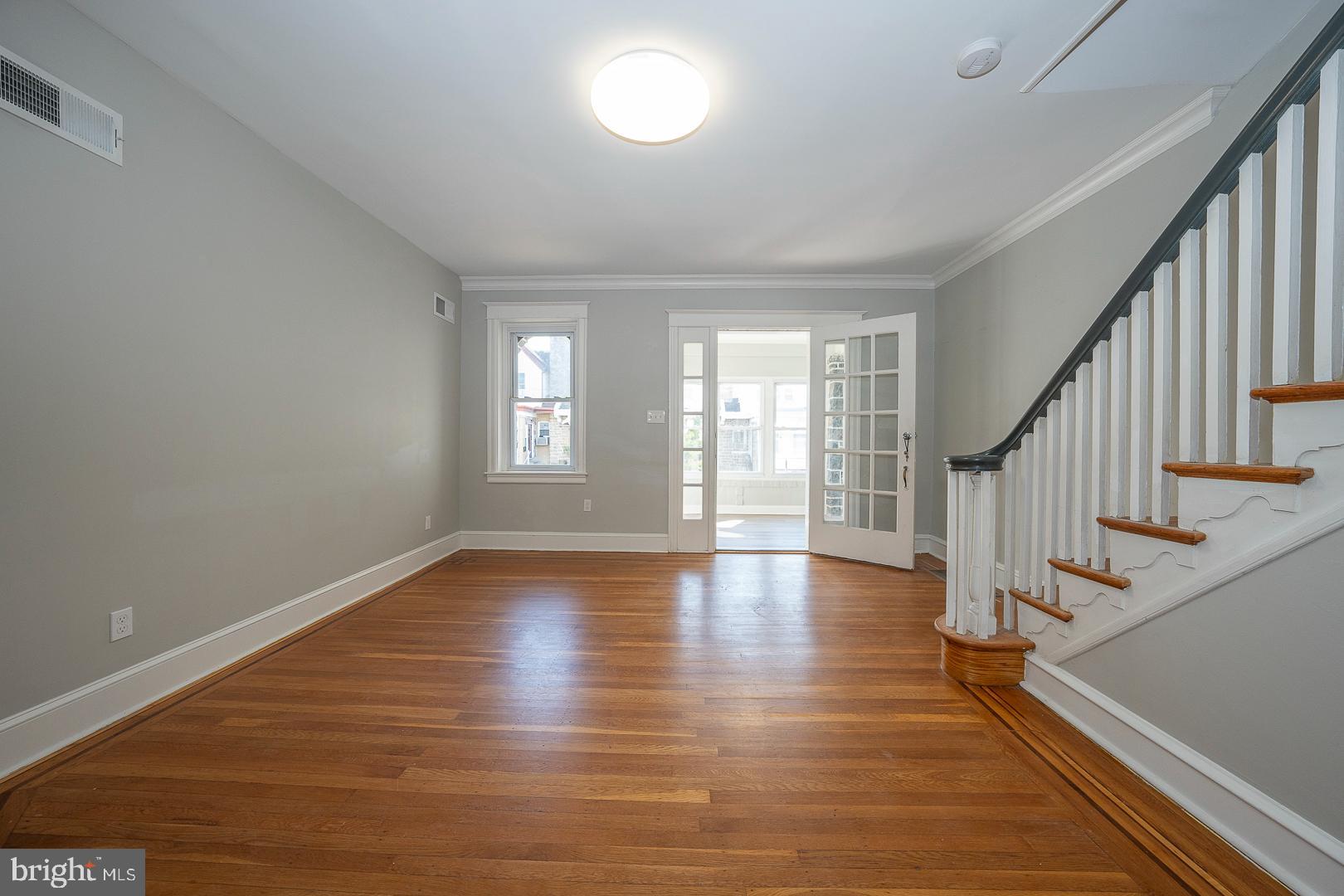 239 Avon Road Upper Darby, PA 19082 - Photo 5 of 56
