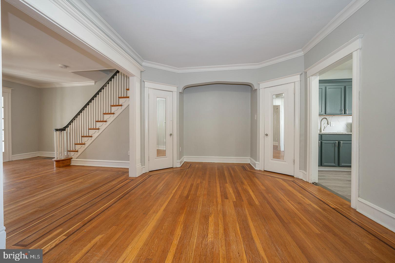 239 Avon Road Upper Darby, PA 19082 - Photo 8 of 56