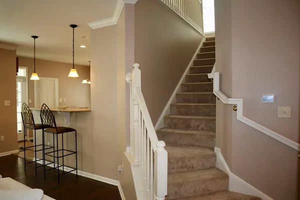 $3,800 | 154 Park Square Lane, Pittsburgh, PA 15238