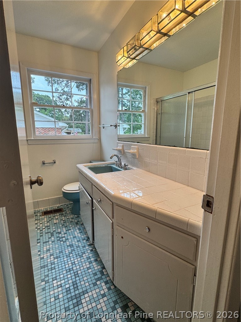 706 Shortridge Road Fayetteville, NC 28303 - Photo 27 of 33