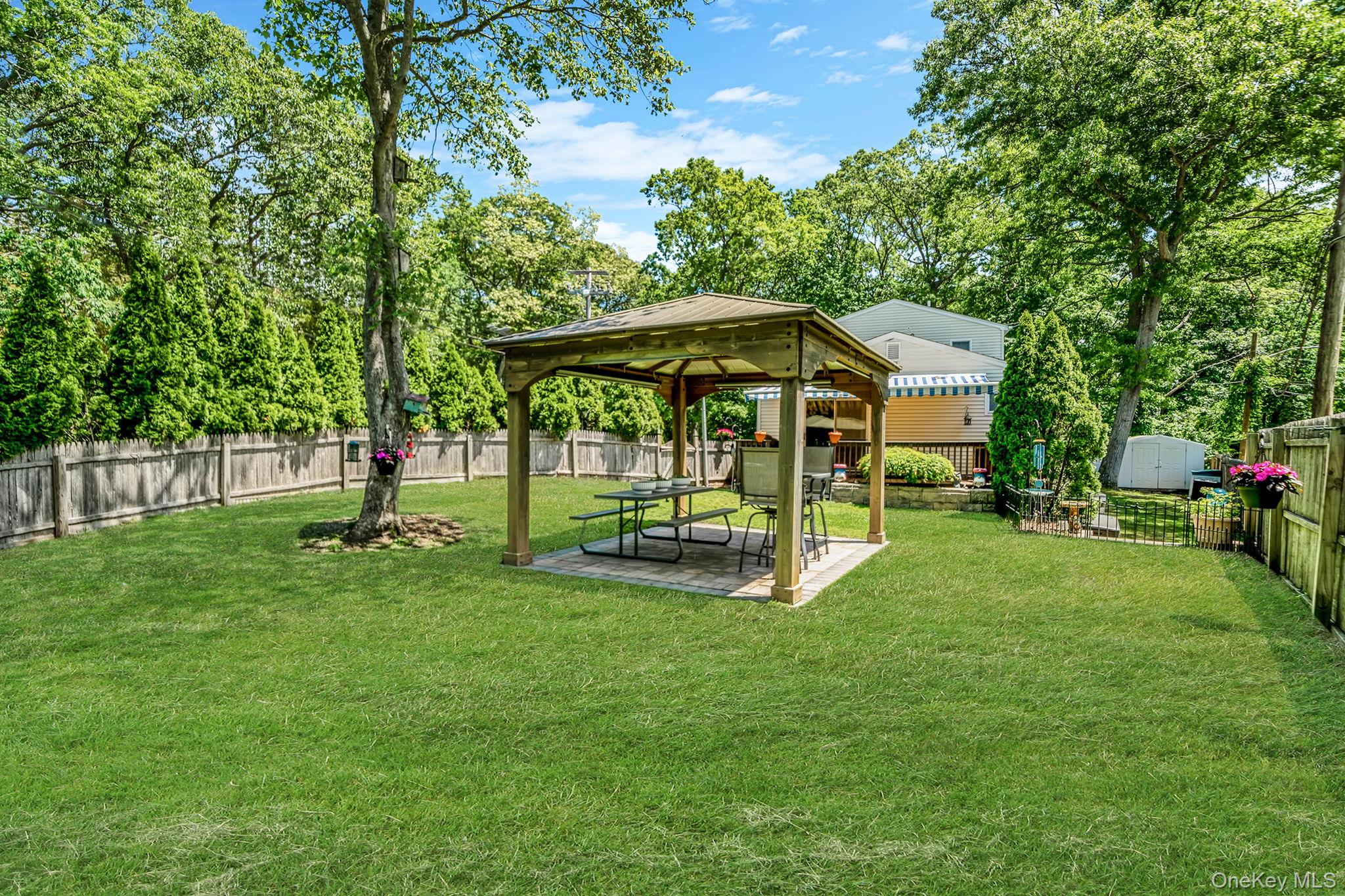 242 Lower Rocky Point Road Sound Beach, NY 11789 - Photo 29 of 36