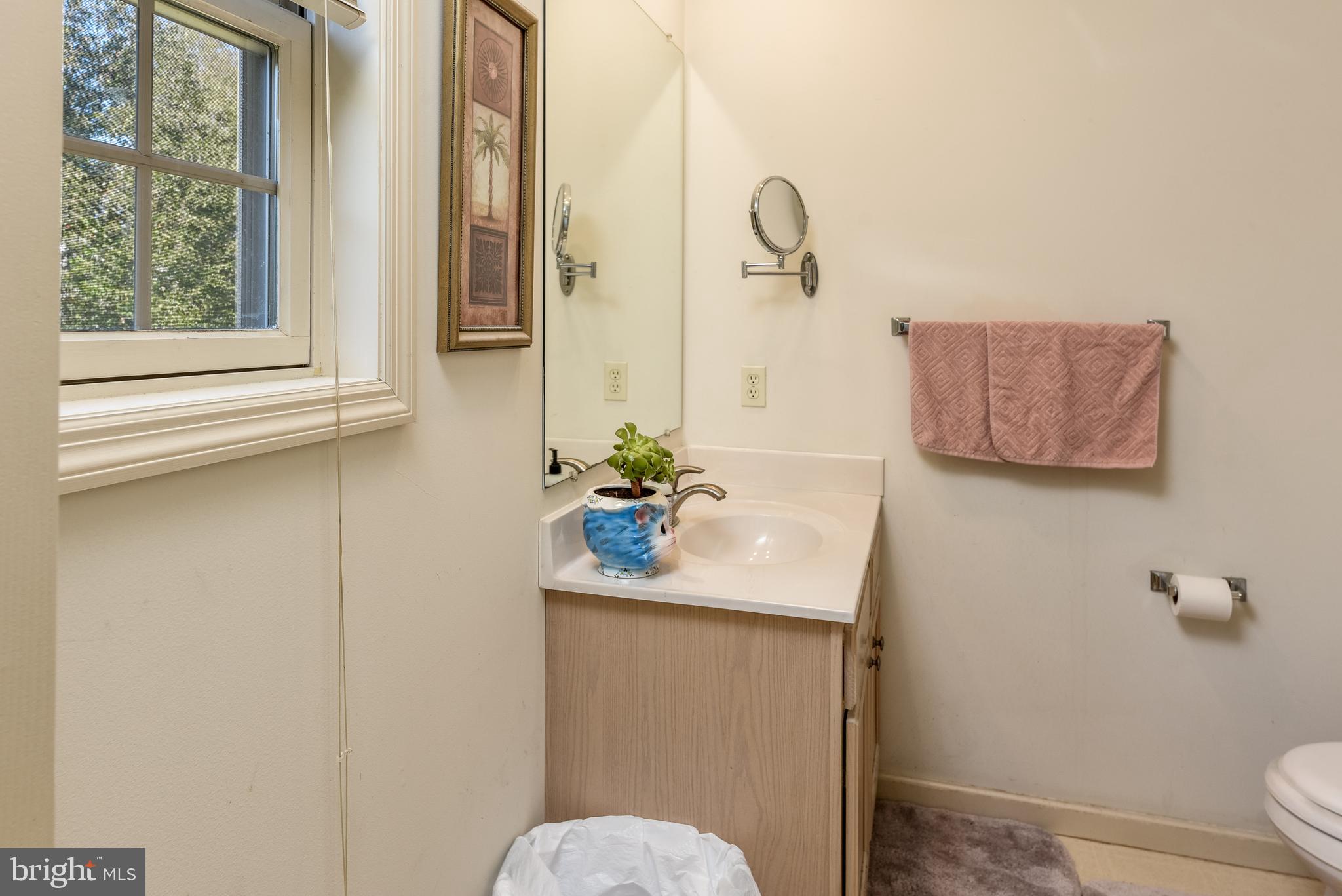 346 Balmer Road Lititz, PA 17543 - Photo 17 of 25