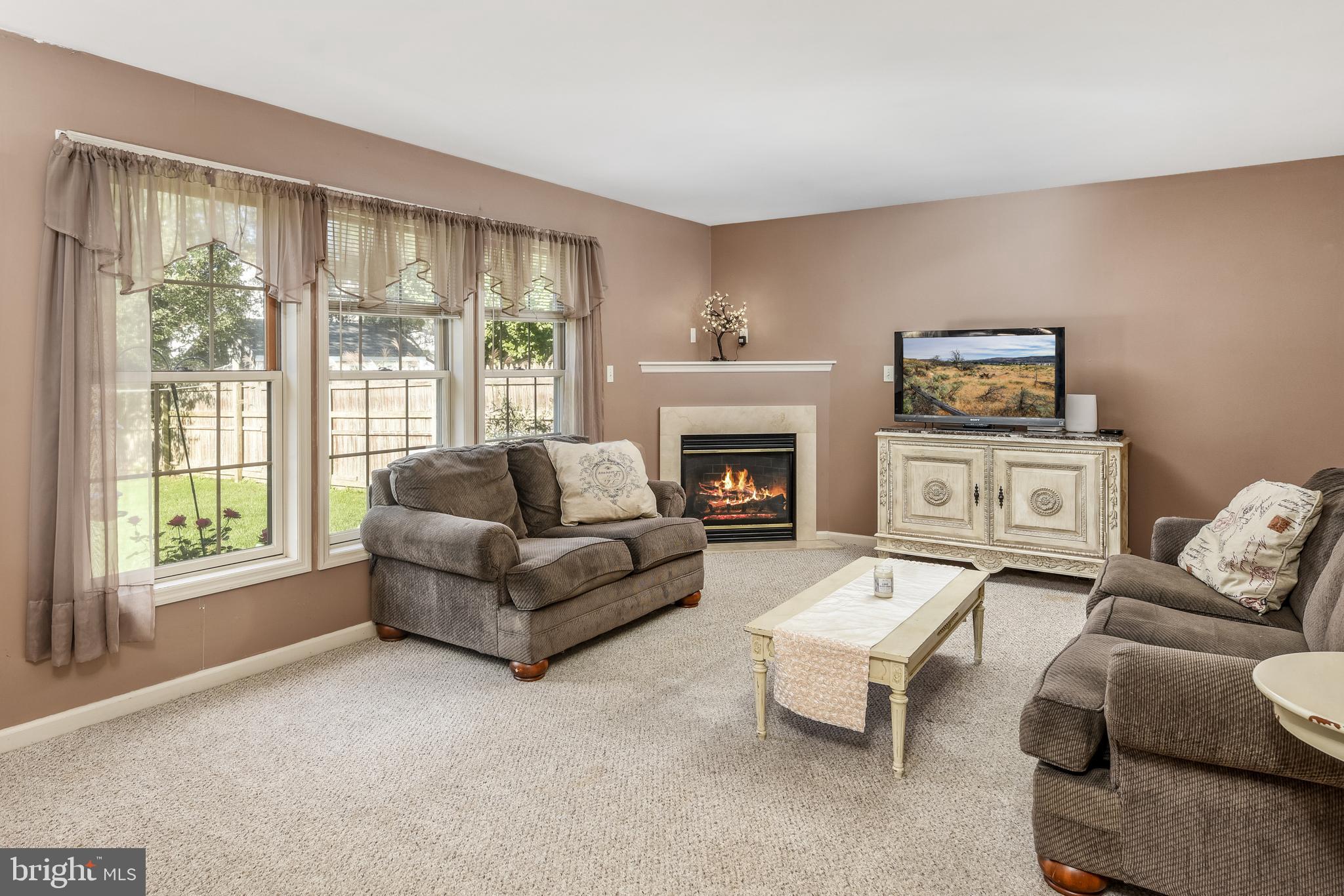 346 Balmer Road Lititz, PA 17543 - Photo 4 of 25