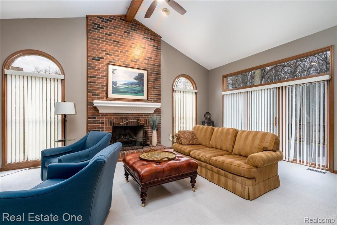 3547 Joshua Drive Rochester, MI 48307 - Photo 11 of 32 DSC01190-Edit.jpg